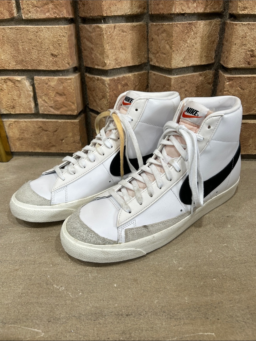 Nike Blazer Mid '77 Vintage White Black Sneakers BQ6806-100 Men’s size 12